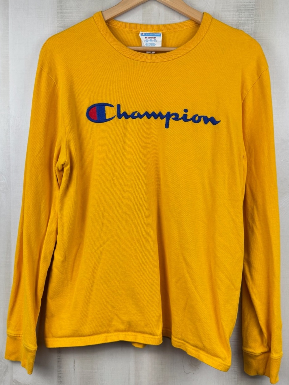 VTG 1990s Champion Men’s Long Sleeve Yellow T-Shirt Embroidered Spellout Medium